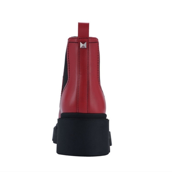 MARC FISHER NWT WOMENS WADE LUG SOLE SLIPON CHELSEA BOOTIES. - Picture 6 of 8